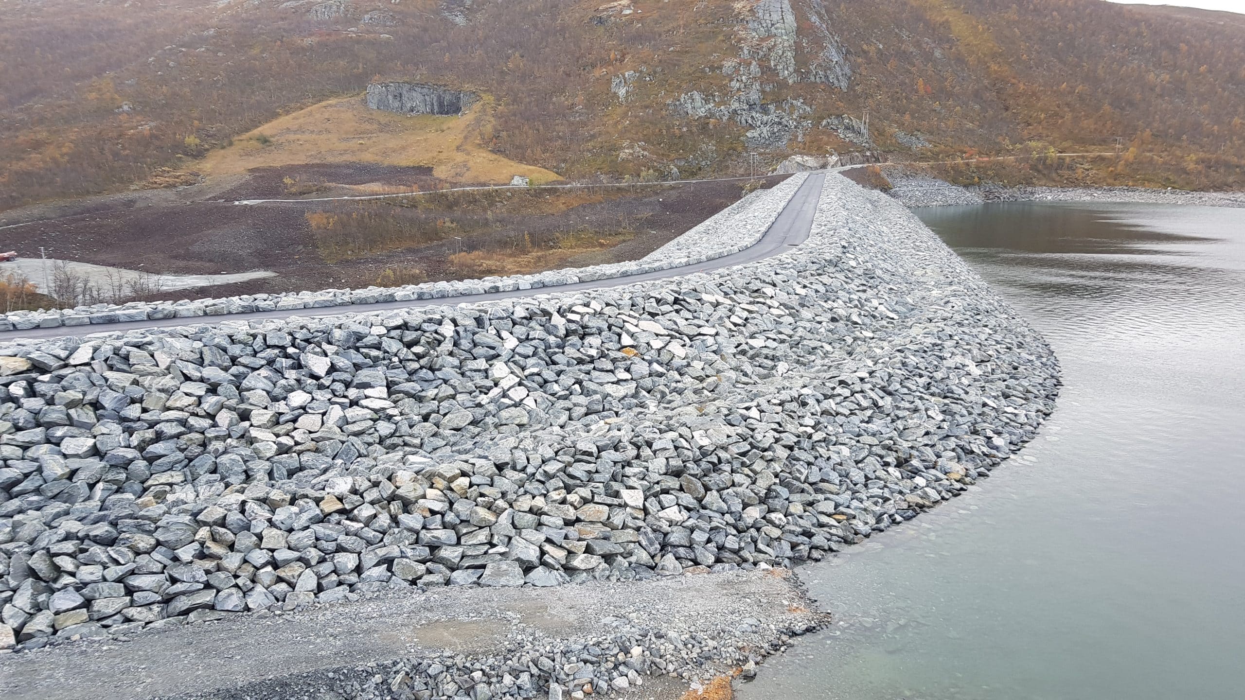 Dam Strandevatn 4