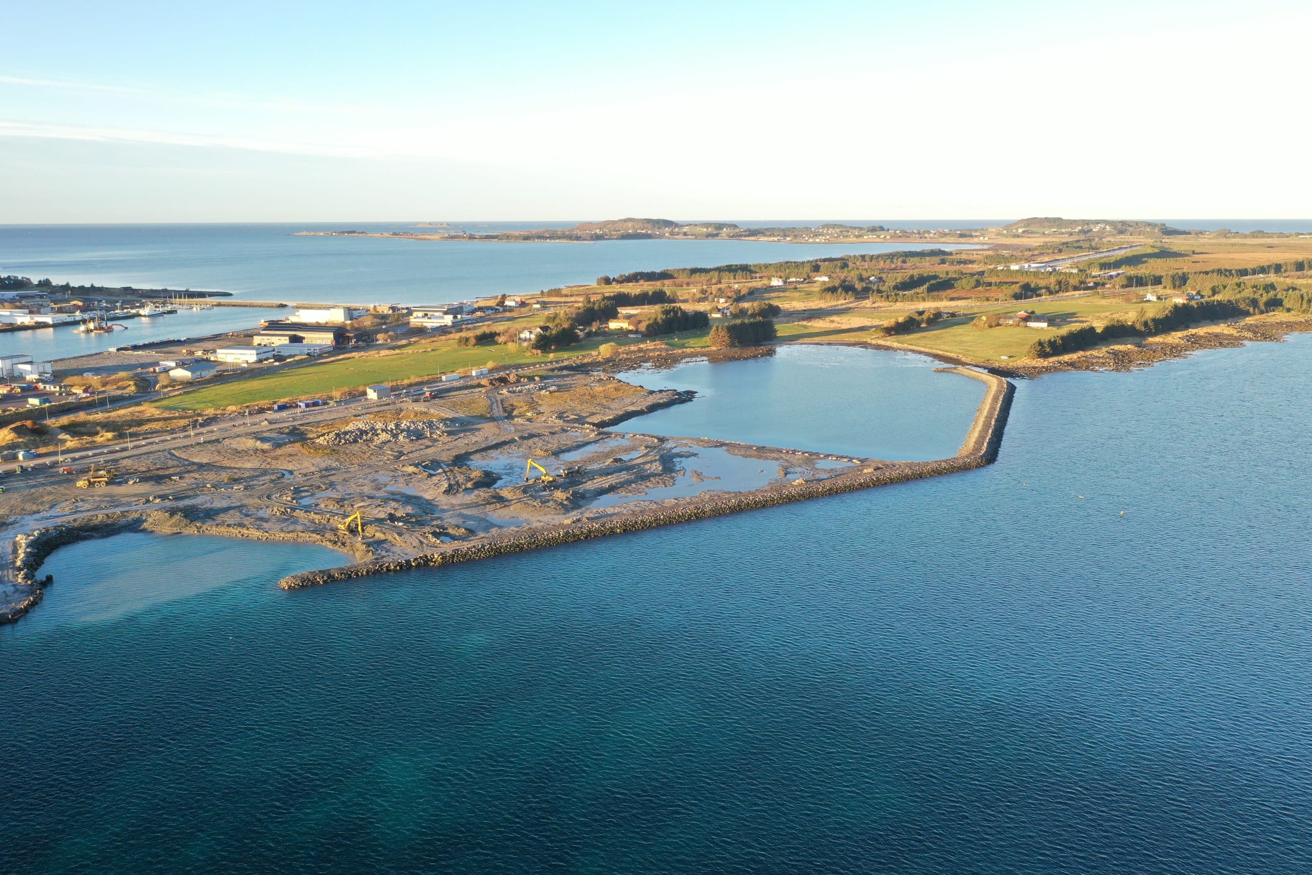 Gjøsund Fiskerihamn 1